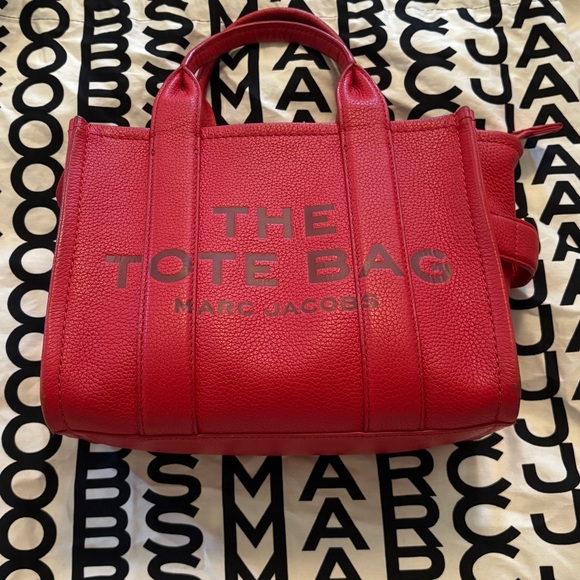 MARC JACOBS THE TOTE BAG RED - Picture 1 of 14